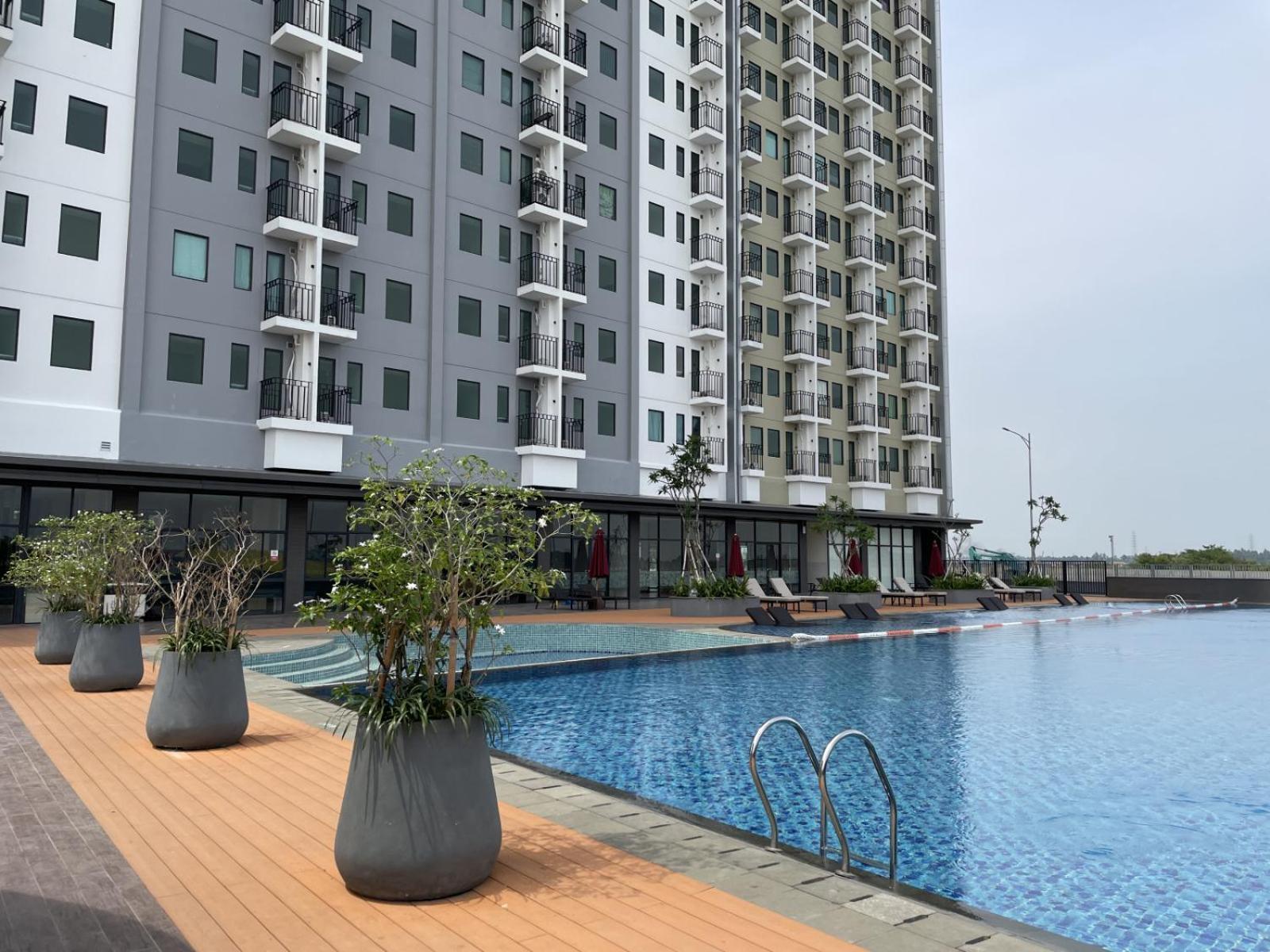 Hotel Osaka Pik2 Tangerang Extérieur photo
